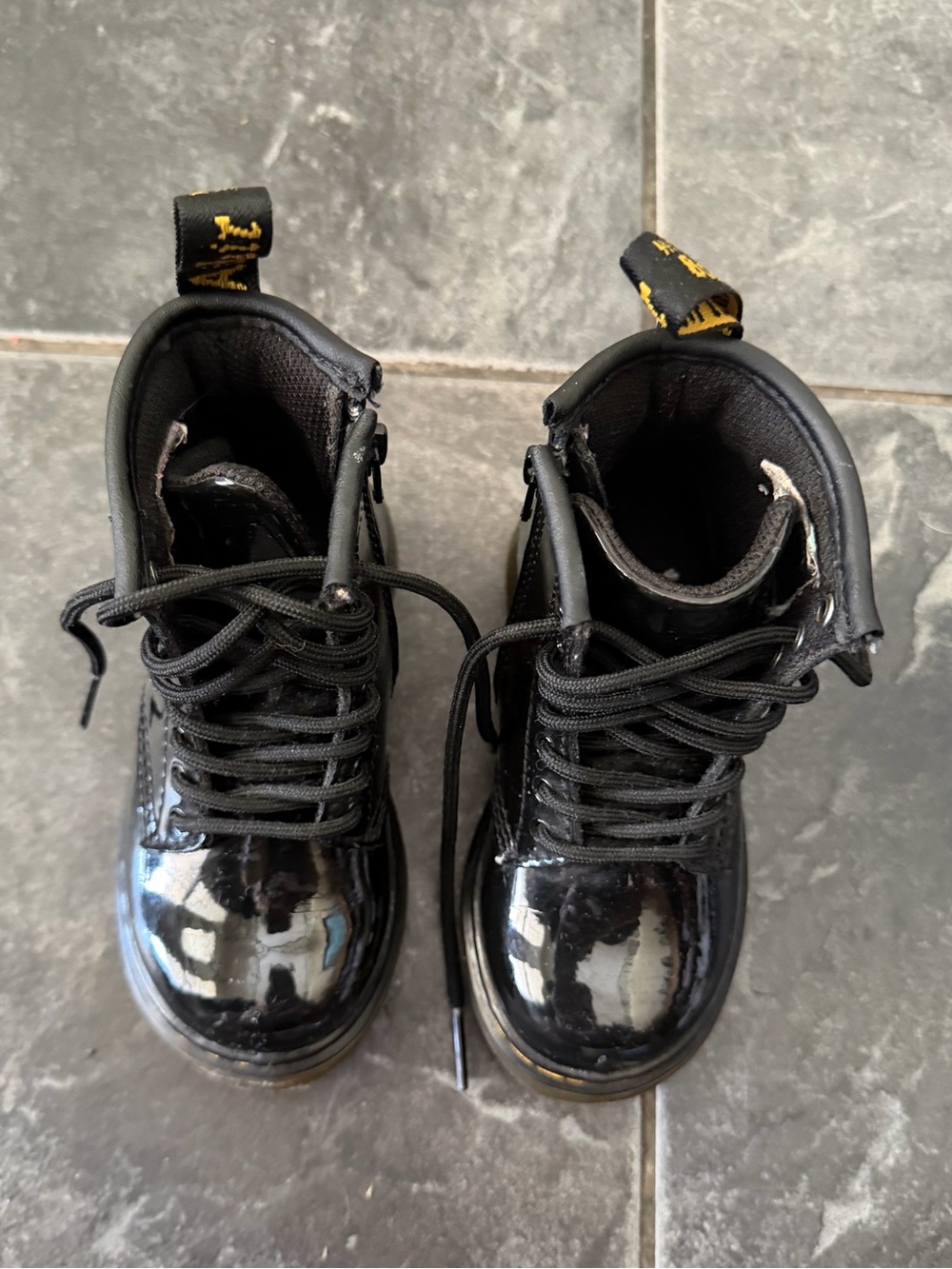 Dr. Martens Kids Black Patent Lace-Up Ankle Boots